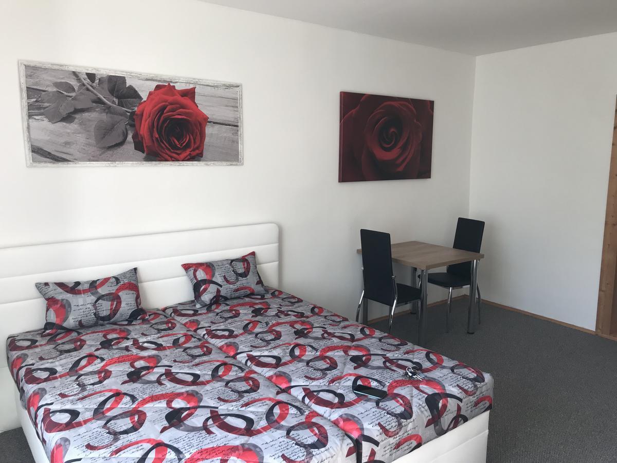 Apartment Dominika Strupcice Luaran gambar